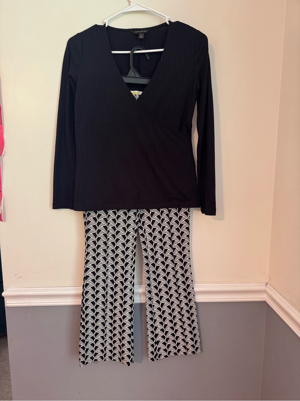 The Margot by Anthropologie Pants XXS & Black Banana Republic Wrap Style Top XS